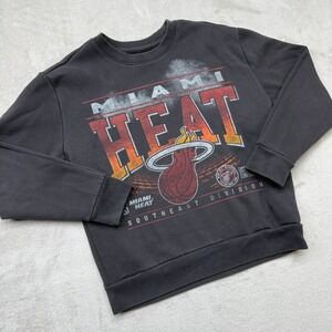 Hollister Shirt Women's XS  Sweatshirt Black NBA Miami Heat Graphic Relaxed Fit